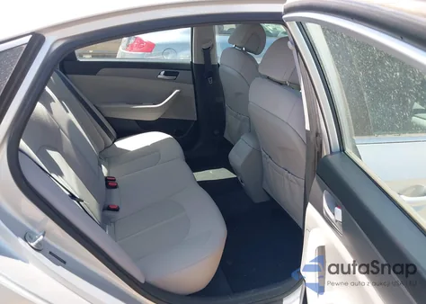 2015 Hyundai Sonata Se z USA, uszkodzony, nr VIN 5NPE24AF7FH075154